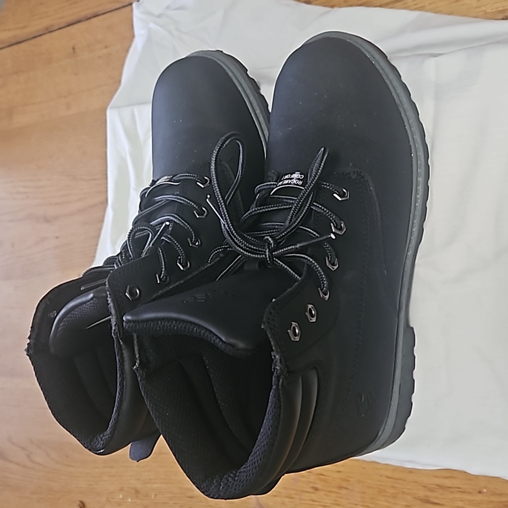 Rocawear boots